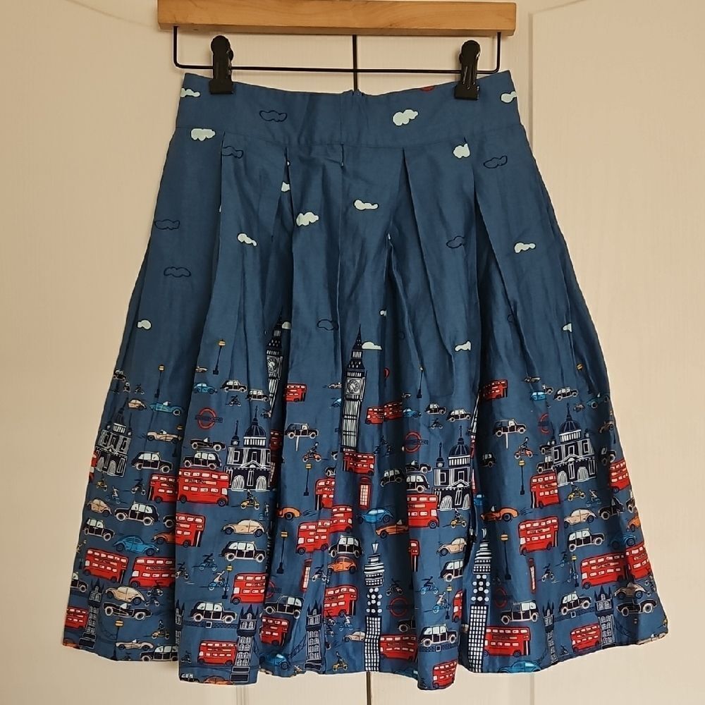 Novelty Blue Pleated Skater Skirt with British Cityscape Print